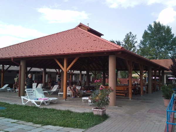 2013 Creaton tető szépségverseny Különdíj.( Buzsák Csisztafürdő nyitott medence)